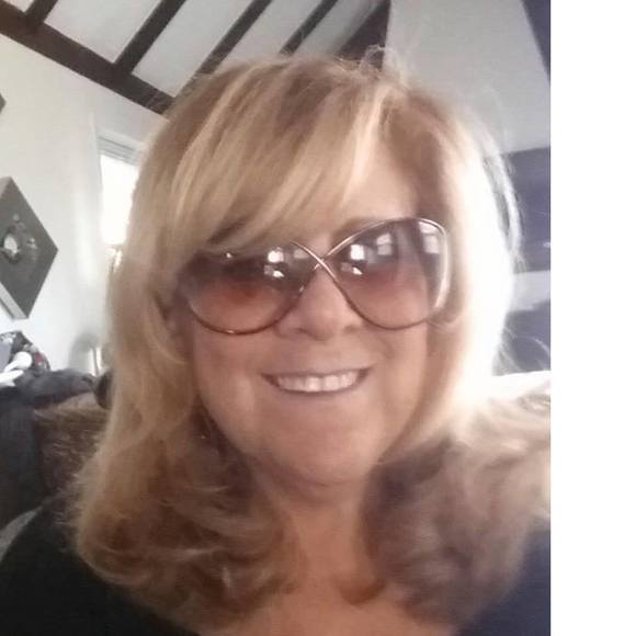 Meet your Posher, Gail - Picture 1 of 1